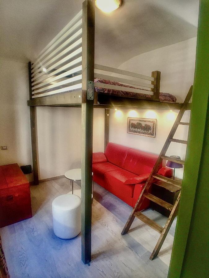 Appartamento In Tranquillo Borgo Vicino Al Centro Турин Экстерьер фото